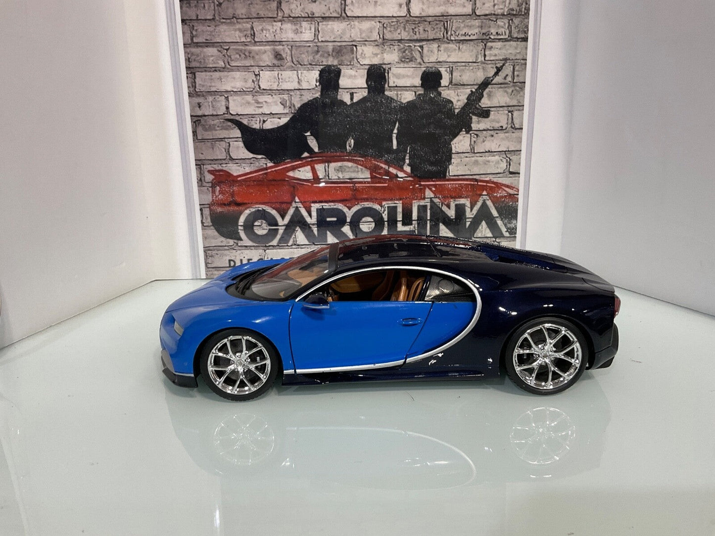 1:18 Burago Bugatti: Chiron Blue